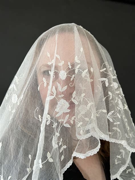 Unveiling the Perfect Veil: A Guide to Choosing Your Dream Accessory I ...