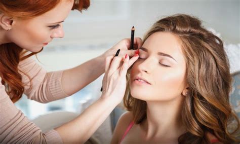 Mastering Makeup: Essential Techniques for Every Skill Level