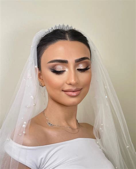 How does bespoke artistry ensure flawless, lasting elegance for bridal makeup?
