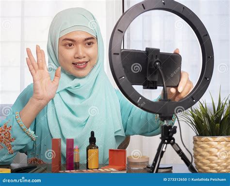 Beauty Blogger Woman Filming daily Make-up Routine Tutorial Near Camera ...