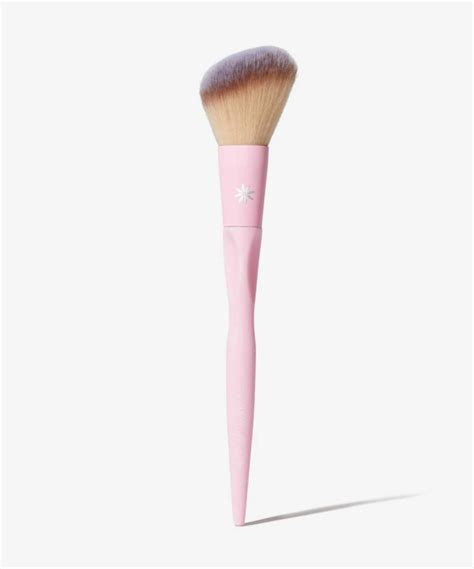 11 Best Makeup Brushes For Contouring - Beauty Bay Edited