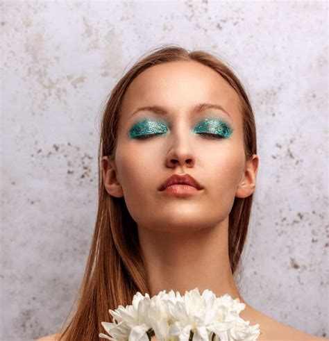 What Is Color Theory And How Does It Apply to Makeup? - The Makeup Refinery