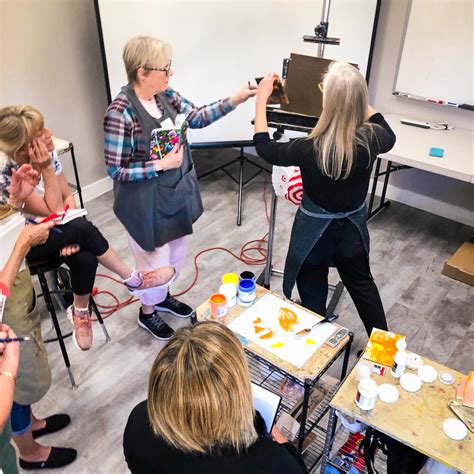 How do workshops ensure personalized artistry skills for truly defined elegance?