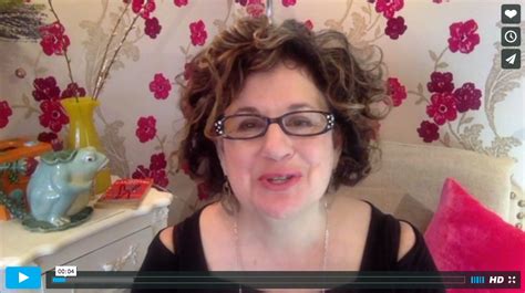 What Pro Artist Portfolio design elements best convey ‘Artistry Enhanced, Elegance Defined’?