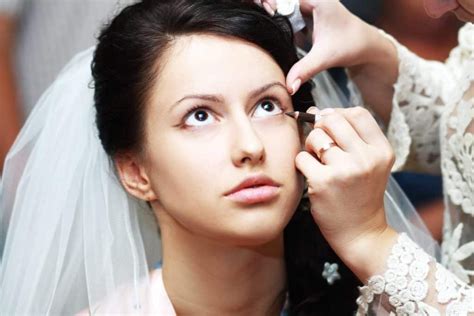 A Definitive Guide To Bridal Makeup - LovelYou