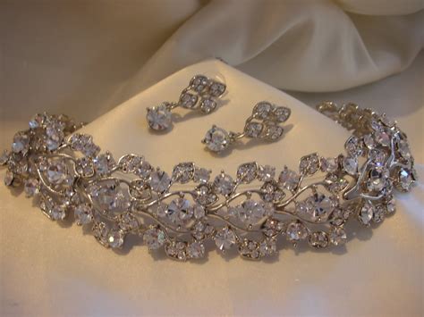 Everything But The Dress: Matching Sets of Bridal Jewelry