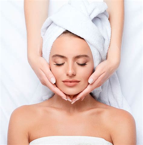 Personalized facials treatments developed for you - SkinGlow