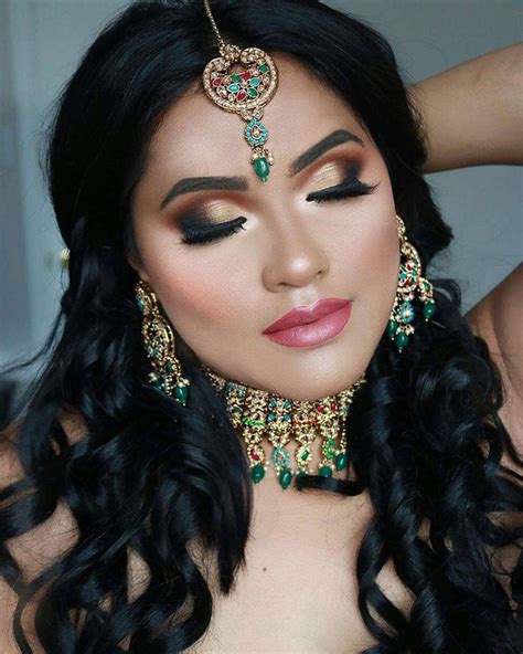 Transcendent Eye Makeup Looks that are way too Awe-Inspiring