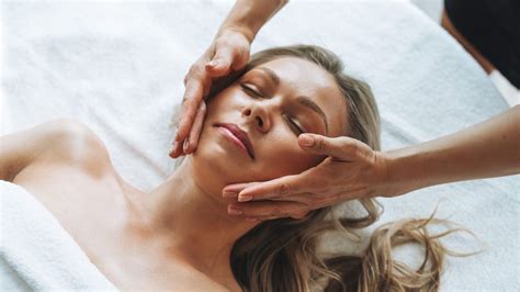 Wedding skin: 6 dermatologists on the treatments they recommend