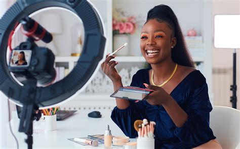 How to personalize makeup tutorials & workshops for bespoke artistry and elegant enhancement?