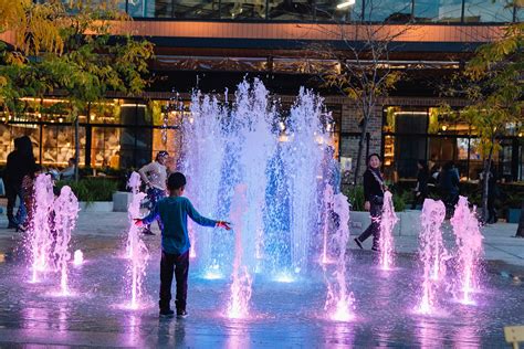 Ed.Square Interactive Fountain - Fontana Fountains