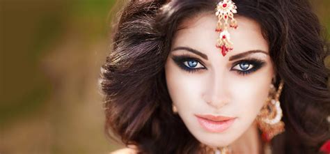 How To Apply Bridal Eye Makeup Perfectly? | Make Up Tips