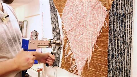 What tailored workshop refines artistry for defined elegance & unique features?