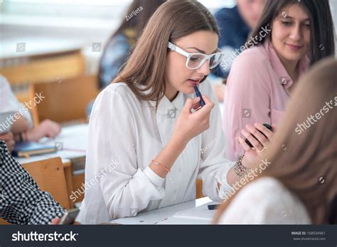 58 College Girl Applying Makeup Images, Stock Photos & Vectors ...