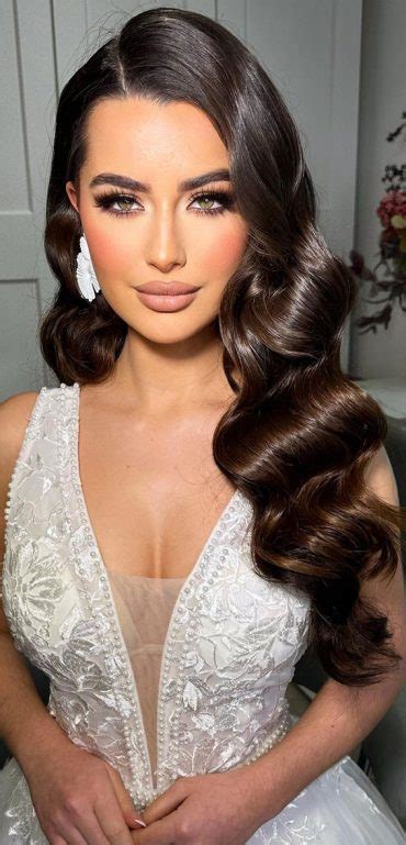 Radiant Bridal Makeup Ideas for Your Perfect Wedding Day : Sultry ...
