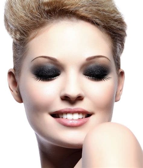 Intensive training sessions – MAKE UP FOR EVER | Maquillage professionnel