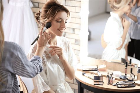 Bridal Makeup: What to Look For in a Makeup Artist