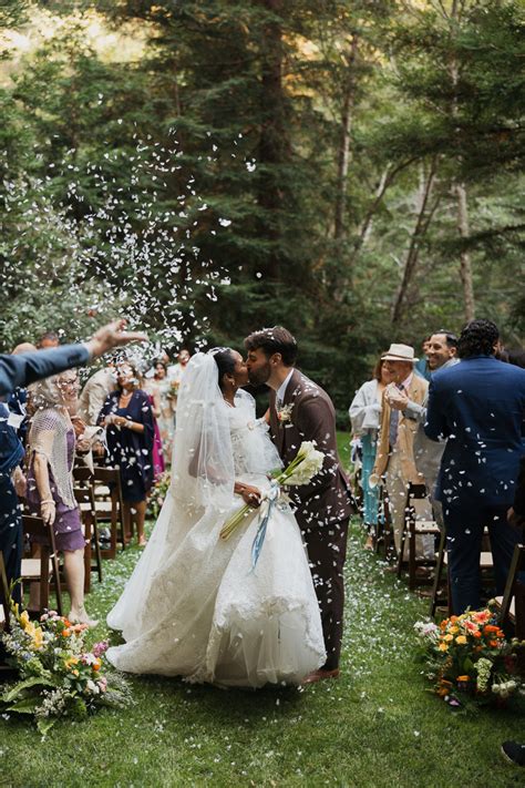 Wedding Blog for Real Wedding Ideas &amp; Inspiration | Junebug Weddings