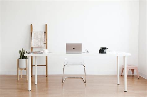 How To Be A Minimalist - Evolve