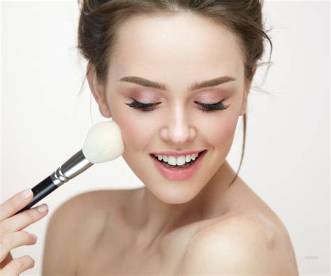 Makeup Products in Avon, CT | Dr. Colleen Jambor