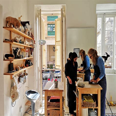 How do workshops refine advanced techniques for my unique features and elegant artistry?