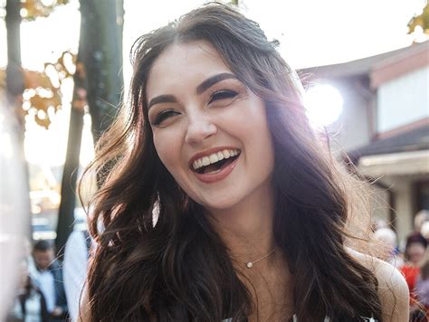 The Best Waterproof Makeup for Weddings From Experts