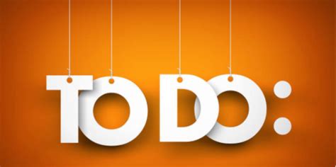 How do luxury beauty blogs curate stunning visuals & elegant tutorials to drive traffic?