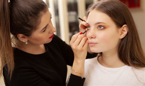 Makeup Artistry | Online Course &amp; Certification