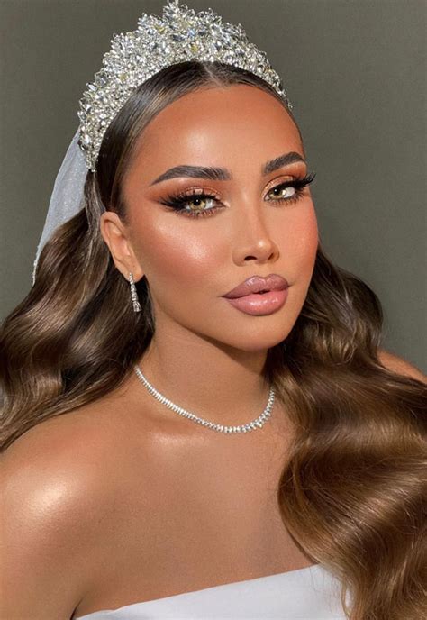 What advanced techniques guarantee seamless, non-cakey special occasion makeup?