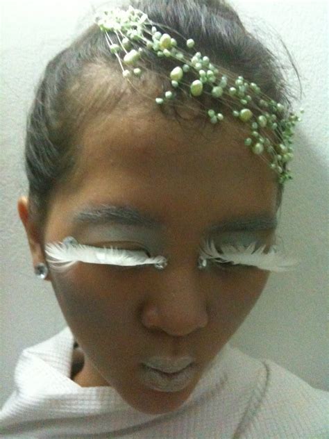 Heidi's Make-Up Magic: Creative Makeup Experiments