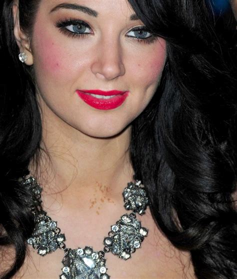 How To Apply Makeup: Step By Step Makeup Application