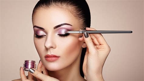 How To Applying Eye Makeup | Saubhaya Makeup