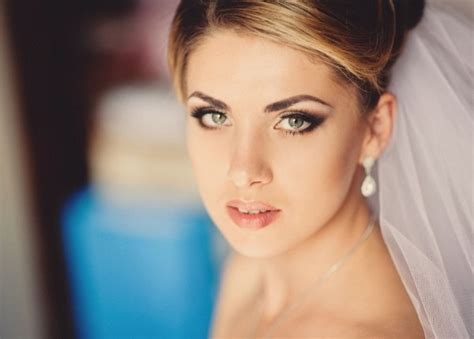 17 Bridal Makeup Essentials for Your Wedding Day - Weddings &amp; Brides