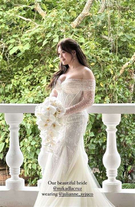 Bridal hair artistry: how to perfectly complement gown neckline & face shape?