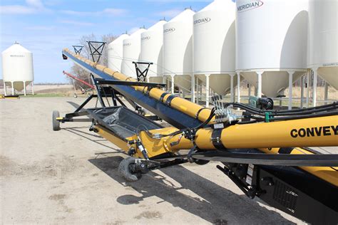 How to convey true artistry and lasting elegance effectively in product reviews?