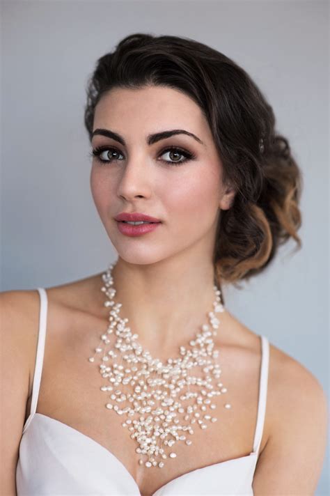 Creating your first portfolio as a Bridal Makeup Artist - The Bridal ...