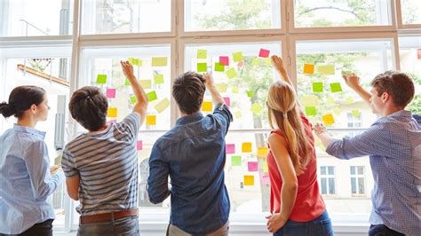 Workshops: How to refine artistry for elegant, defined looks on diverse features?