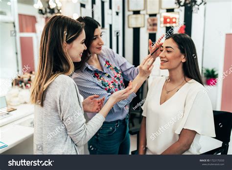 Professional Makeup Artist Teaching Student Makeup Stock Photo ...