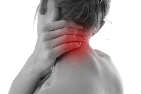 5 Must-Try Exercises To Alleviate Neck Pain Instantly - Moon 10