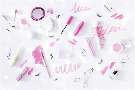 Flat lay of women's makeup | Free Photo - rawpixel