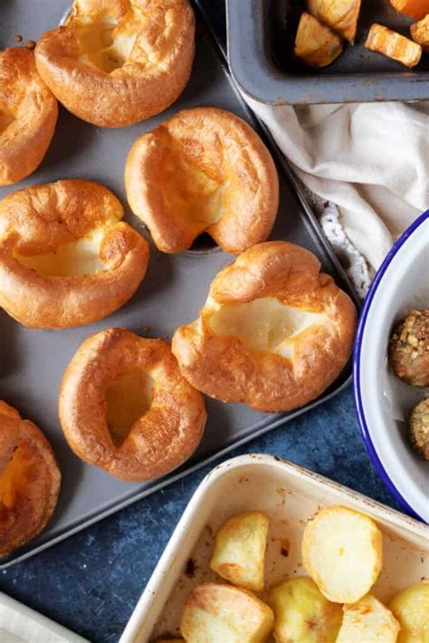 Easy Yorkshire Puddings Recipe - Effortless Foodie