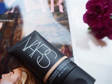 HOW TO CREATE A SIGNATURE MAKEUP LOOK. | Exclusively Grace