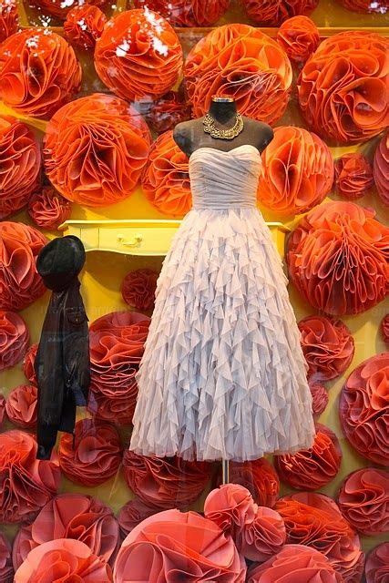 18 Bridal window display ideas | window display, bridal, display