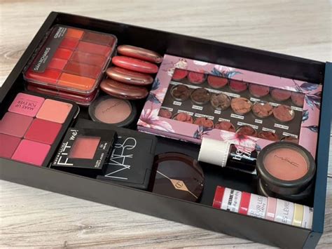 What Is Color Theory And How Does It Apply to Makeup? - The Makeup Refinery