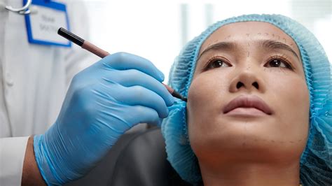 Face Sculpting: Achieve a Contoured Look - Dr. Cengizhan Ekizceli