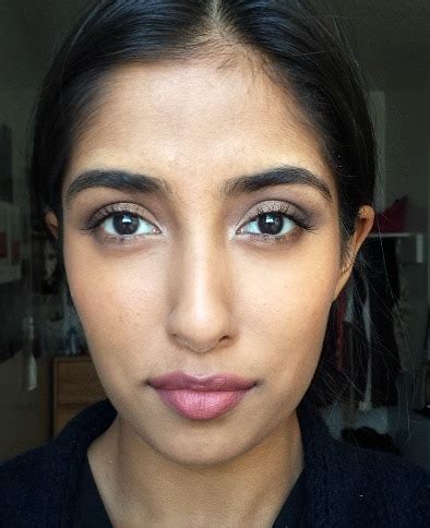 Beauty How-to: Basic Eye Makeup Look for Beginners - College Fashion