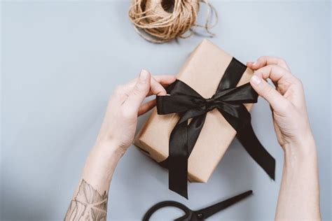 How to Impress Customers During Product Unboxing | Printful