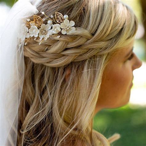 Bridal elegance: How to perfectly coordinate hair, makeup & gown?