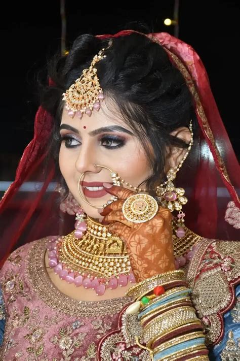 Personal Makeup Course for Beginners | Learn Fast