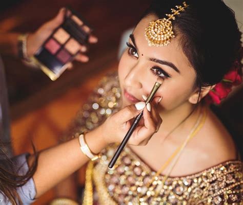 How To Apply Bridal Makeup With Pictures | Saubhaya Makeup